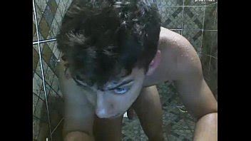 Safado Bate Gostoso E Toma Banho Na Cam XVIDEOS
