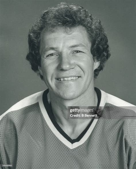 Player Darryl Sittler Of The Philadelphia Flyers And Player Darryl News Photo Getty Images