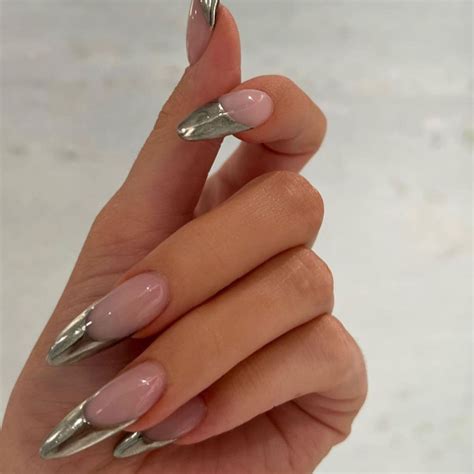 Kylie Jenner S 33 Best Nail Looks Prove She S The Ultimate Manicure