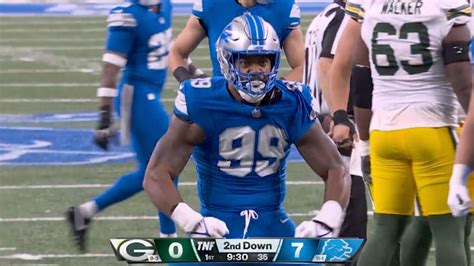 Lions Zadarius Smith Has Electric Celebration After Sacking Packers