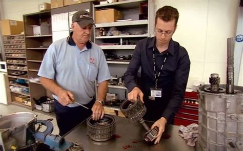 how to become a race engineer