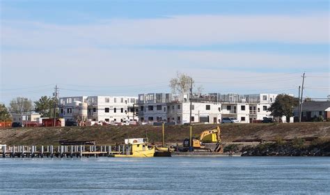 New Apartment Buildings Amherstburg Ontario B C Flickr