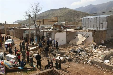 انفجار منزل مسکونی در روستای قلعه سنگی خرم آباد ۲ کشته و ۲ مصدوم