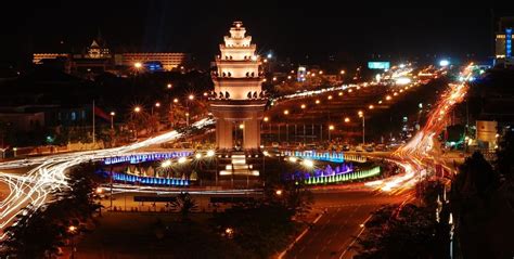 independence monument, independence monument phnom penh, phnom penh ...