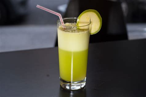 Freshly Squeezed Apple Juice Restaurant Recipes Glass Of Milk Food