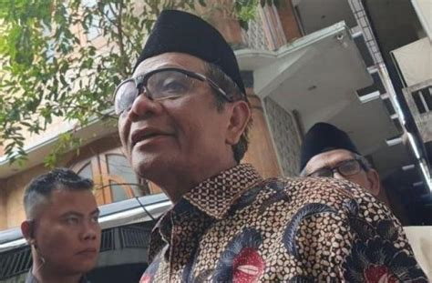 Mahfud Md Izinkan Kejagung Usut Kasus Korupsi Bts Di Kantor Kominfo