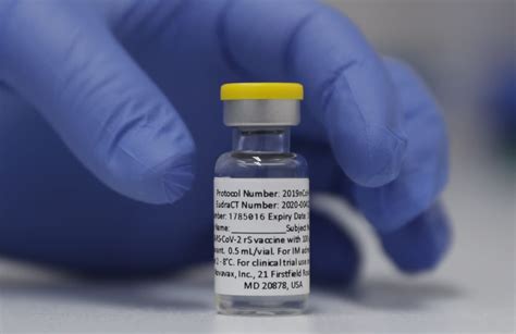 Modernas Covid 19 Vaccine Gets Backing From Fda Advisory Panel Wsj