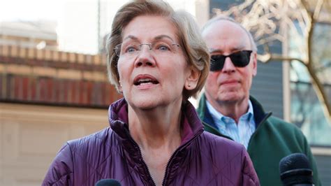 Elizabeth Warren drops out of Democratic presidential race