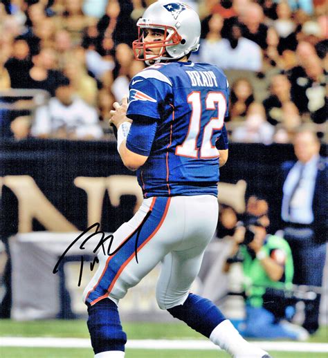 The Basics of Collecting Tom Brady's Signature