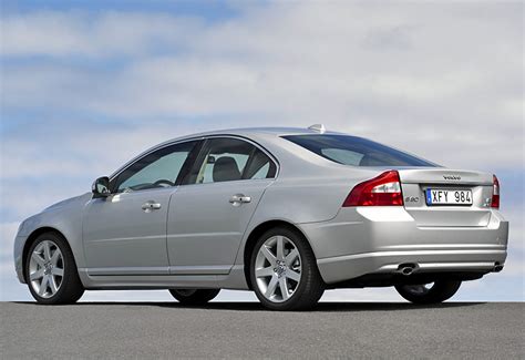 2007 Volvo S80 V8 - price and specifications