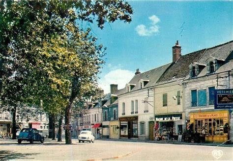 Onzain FRANCE 41 Onzain place du marché Carte postale ancienne et