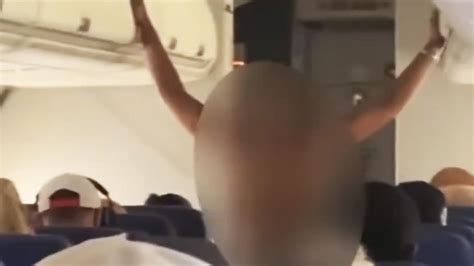 Woman Loses It Strips Naked During Episode On Southwest Flight News Addicts
