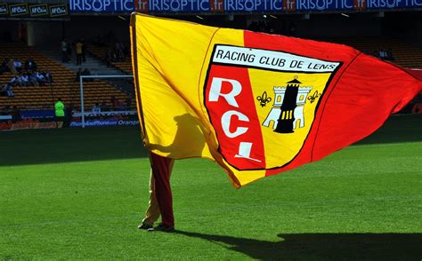 Rc Lens Cest Bouclé Pour Ce Crack De 19 Ans Sportfr