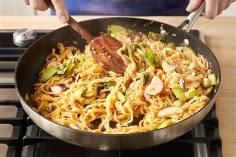 Recipe: Stir-Fried Wonton Noodles with Bok Choy & Radishes - Blue Apron