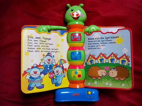 Fisher Price Lernspaß Liederbuch Raupe mit Licht und Musik 1 hoork