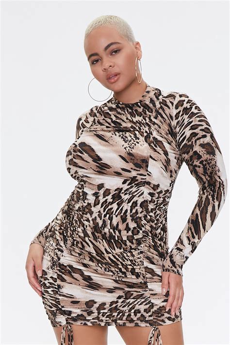 Plus Size Leopard Print Ruched Dress