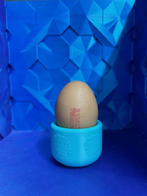 Flower Egg Cup By Pixel Prints Makerworld