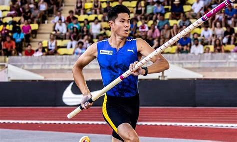 EJ Obiena Hinarbat Gintong Medalya Sa World Athletics