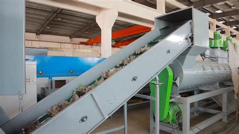 Pet Bottle Flakes Washing Recycling Production Line Waste Plastic