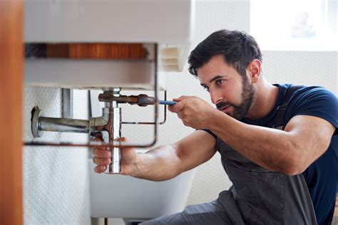 How To Repair A Leaky Faucet | Woodbridge VA Plumber