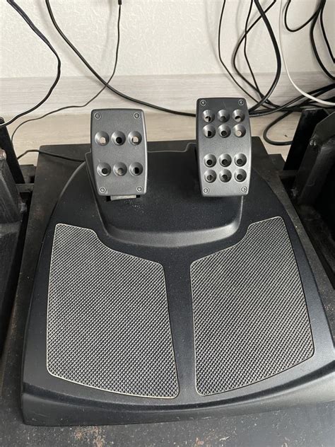 Игровой руль Logitech Momo 270 градусов: 2 500 грн. - Периферійні ...