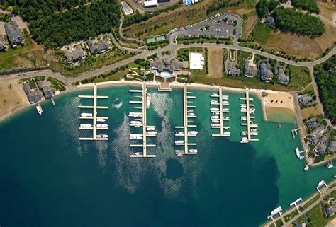 Bay Harbor Yacht Club In Bay Harbor Mi United States Marina Reviews