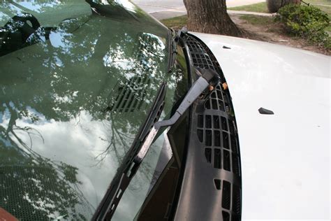 How To Stop New Wiper Blades From Squeaking It Still Runs Your