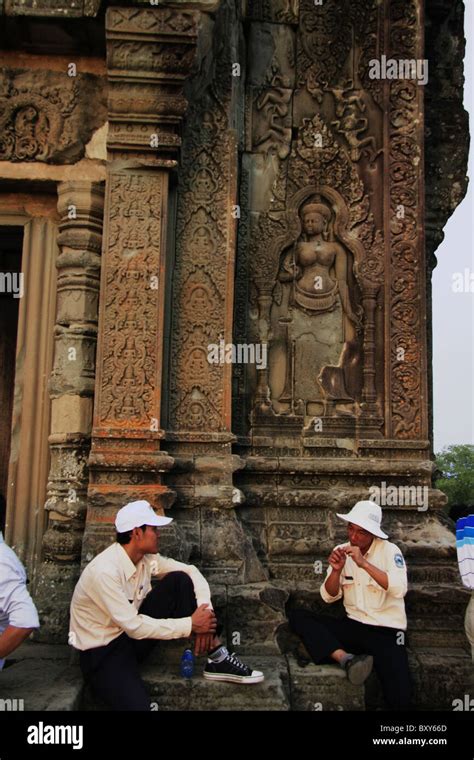 Phnom Bakheng A Temple Mountain And Popular Sunset Spot In The Angkor