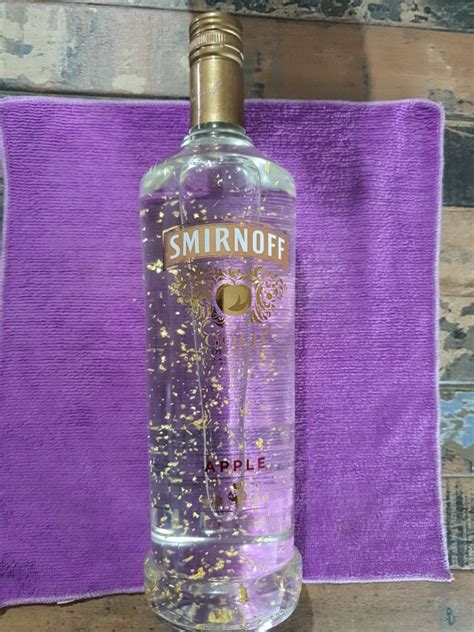 Smirnoff Gold Collection Apple Food Drinks Alcoholic Beverages On