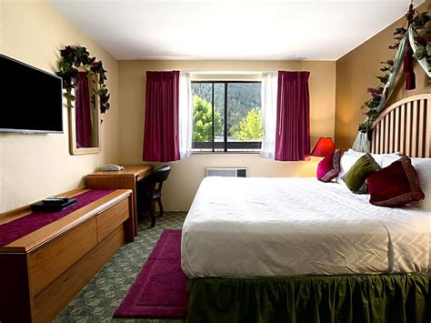 16 Hotel Rooms with Jacuzzi in Leavenworth - Anna's Guide