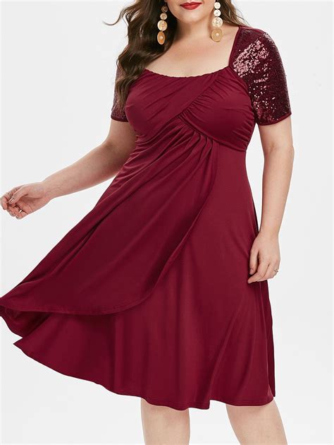 [37 Off] 2021 Plus Size Square Collar Fit And Flare Solid Dress In Red