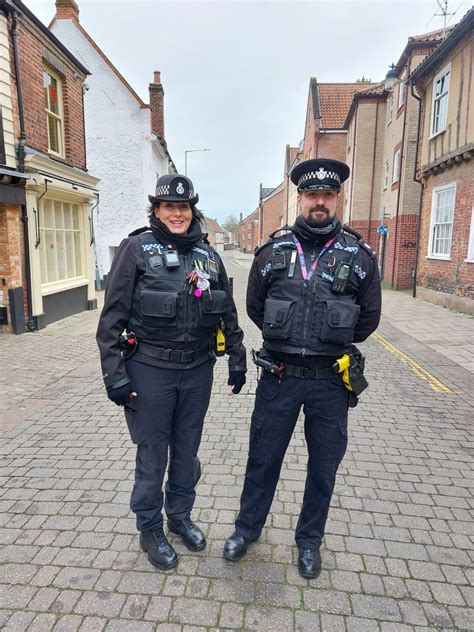 Norwich Police On Twitter Norwich East Safer Neighbourhood Team Out And About Today Conducting