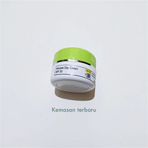 Jual Produk Cream Kelupas Siang Spf Flek Melasma Bergaransi