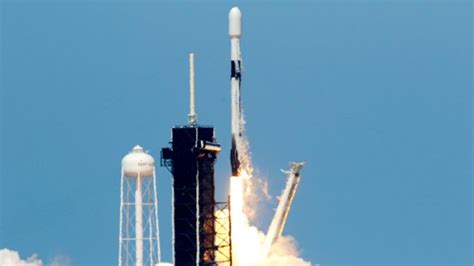 Spacex Wins Pentagon Award For Missile Tracking Satellites Financial