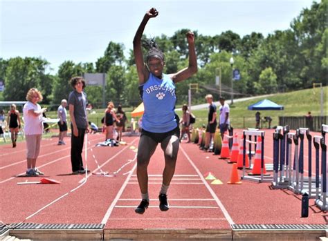 Con Edison Athlete Of The Week Ursuline Runner Sarai Sealy