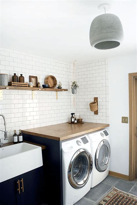 Modern Navy Laundry Room Reveal BREPURPOSED Kleine Wasruimtes