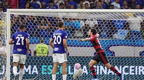 Cruzeiro x Flamengo saiba tudo que aconteceu no confronto pelo Brasileirão