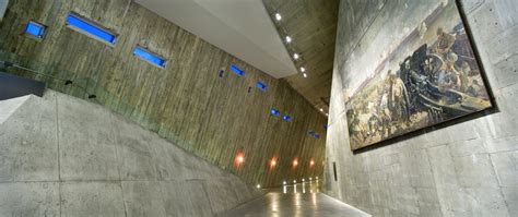 Canadian War Museum - Moriyama & Teshima Architects