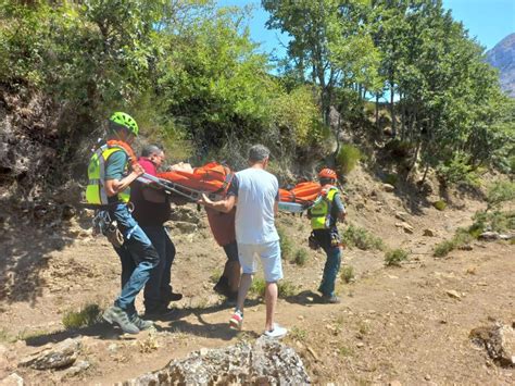 El Greim rescata a un senderista herido tras sufrir una caída en Ocejo