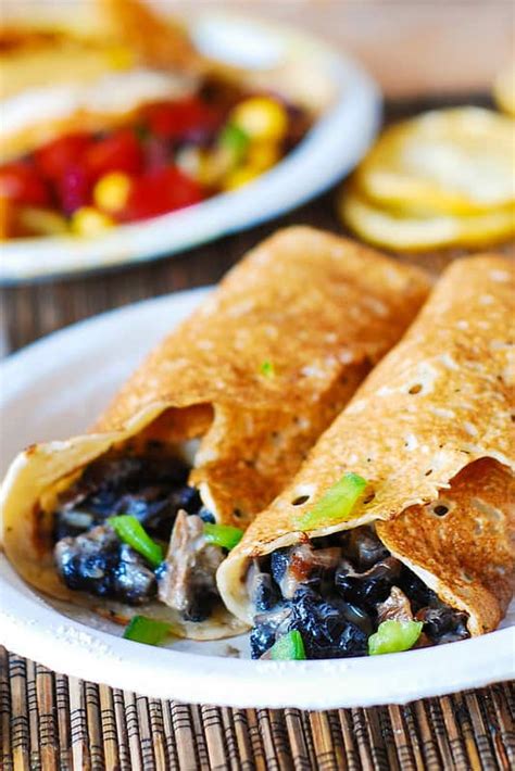 Crepes with creamy chicken and mushroom filling - Julia's Album