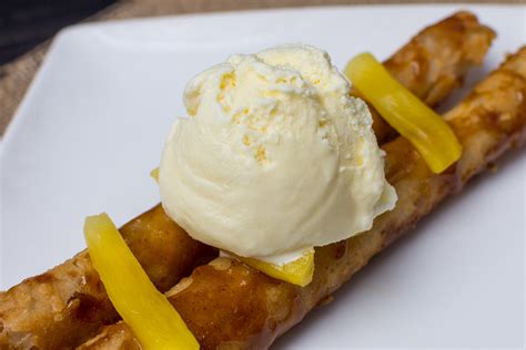 Turon With Ice Cream Php 90 What To Eat PH