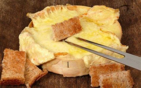 Camembert Au Barbecue Lincontournable De L T Toutes Recettes