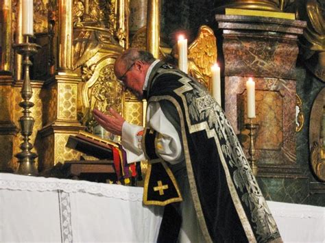 CATHOLICVS Vuelve La Santa Misa Tridentina A Eslovenia Fotos De La