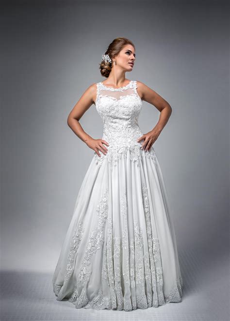 CORTE PRINCESA N-115 - Bellísima Casa de novias