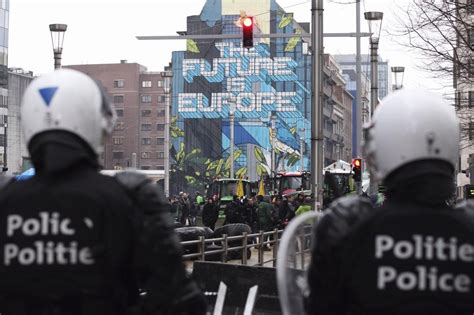 Quello Che Devi Sapere Sulle Proteste Degli Agricoltori A Bruxelles E