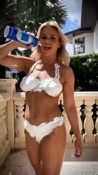 Video K S Paige Vanzant Washes Cream Of Her Naked Body