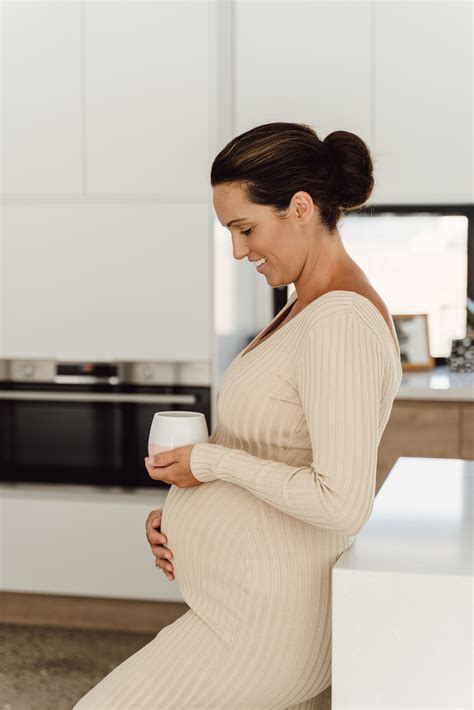 Modern Maternity Wear Thats Comfortable And Stylish Preggo Fashion