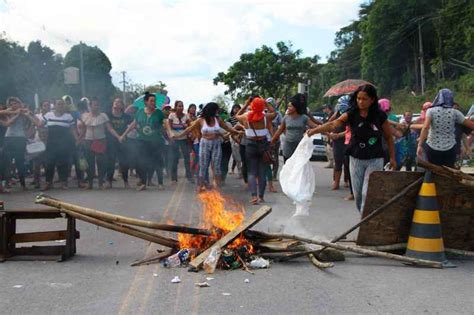 Briga entre detentos deixa 15 mortos em presídio de Manaus