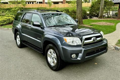 45k Mile 2007 Toyota 4Runner SR5 4WD For Sale On BaT Auctions Sold