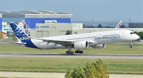 The Airbus A350-900: Redefining Modern Airplanes - Orbitshub